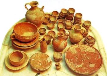 1st century table pots and plates, excavated in Israel